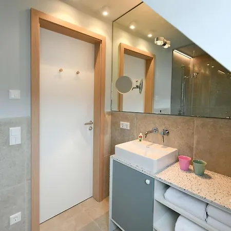 Toewerhus - Auster *