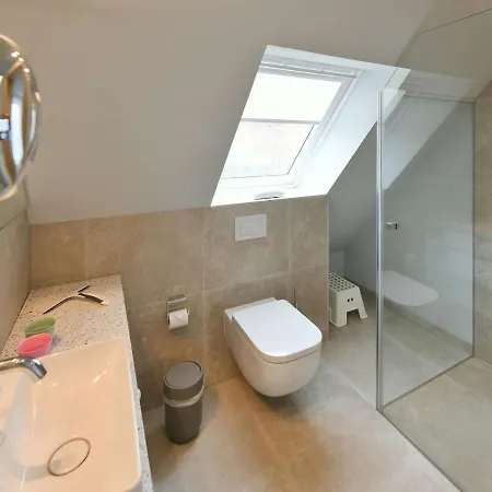 Toewerhus - Auster *