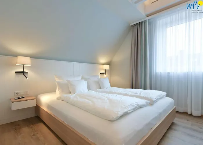 Toewerhus - Auster * ユイスト