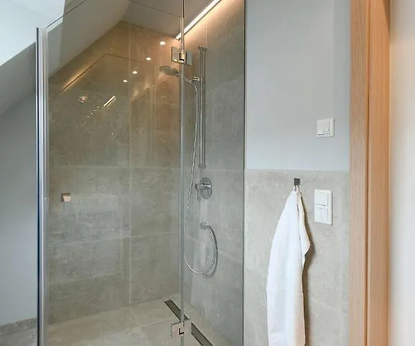 Toewerhus - Auster *